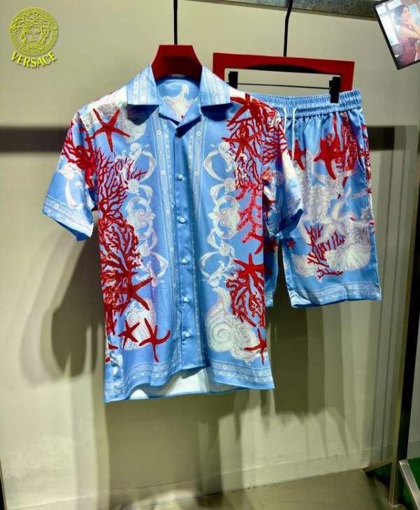 Picture of Versace Shirt Pant Suits _SKUVersaceS-XXL12yn33425234